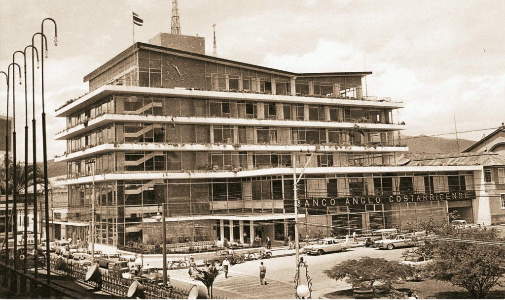Foto Edificio1961Color